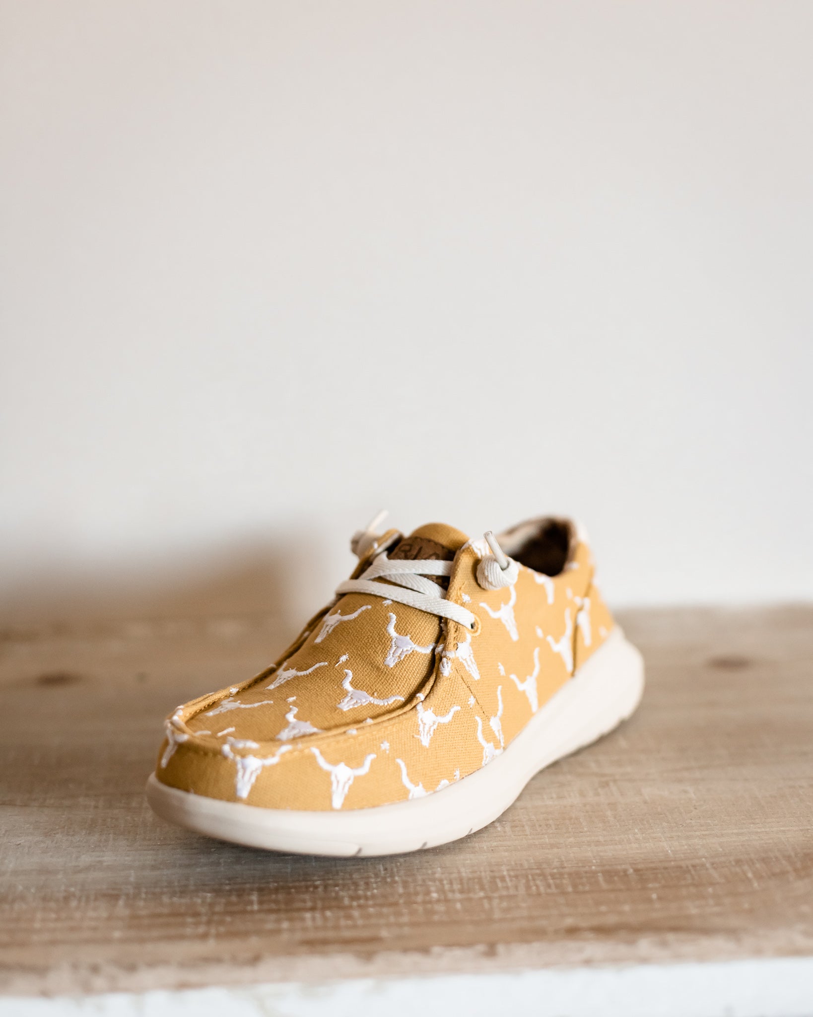 Hilo Doodle - Mustard Steer Heads