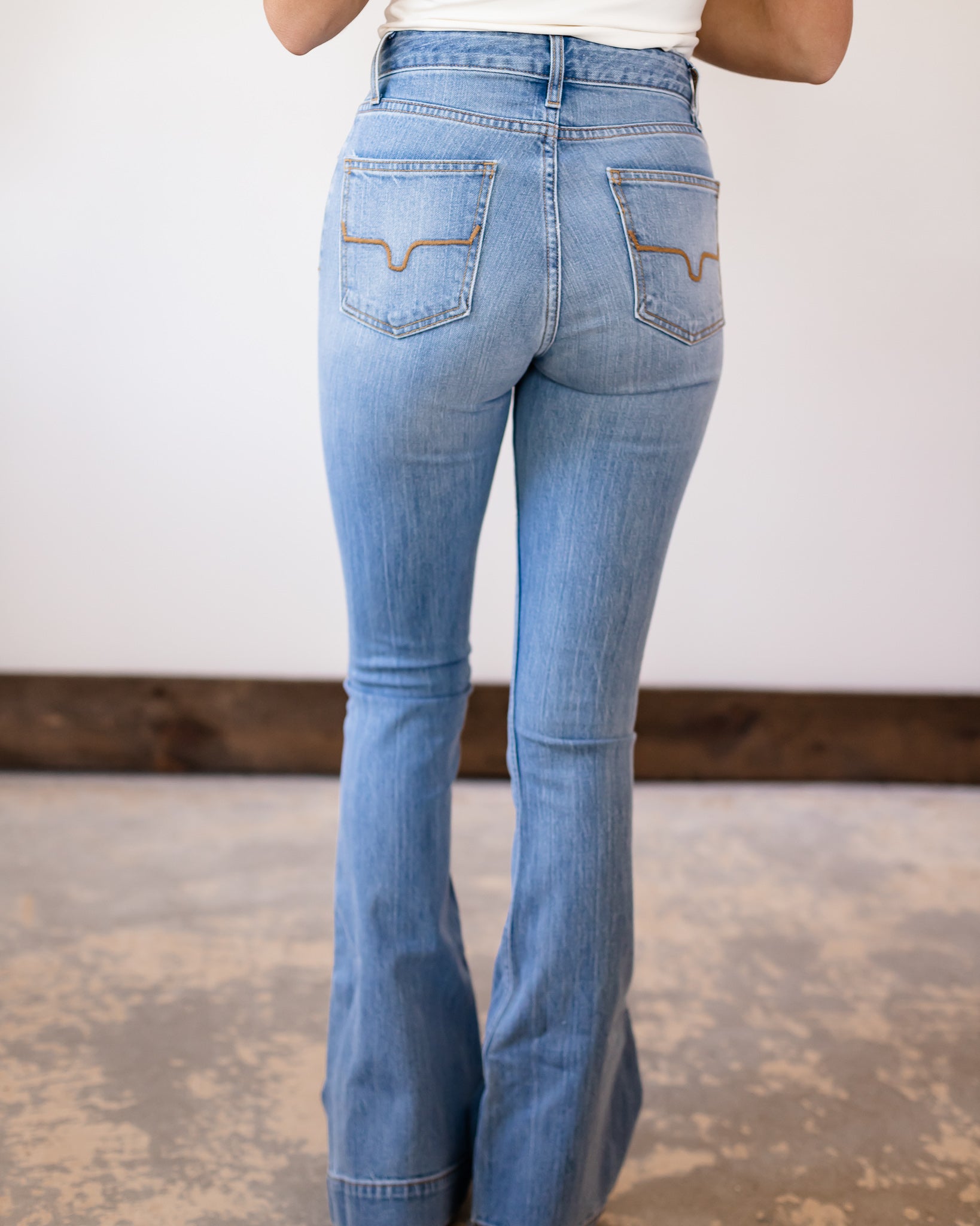 Kimes - Jennifer Light Wash