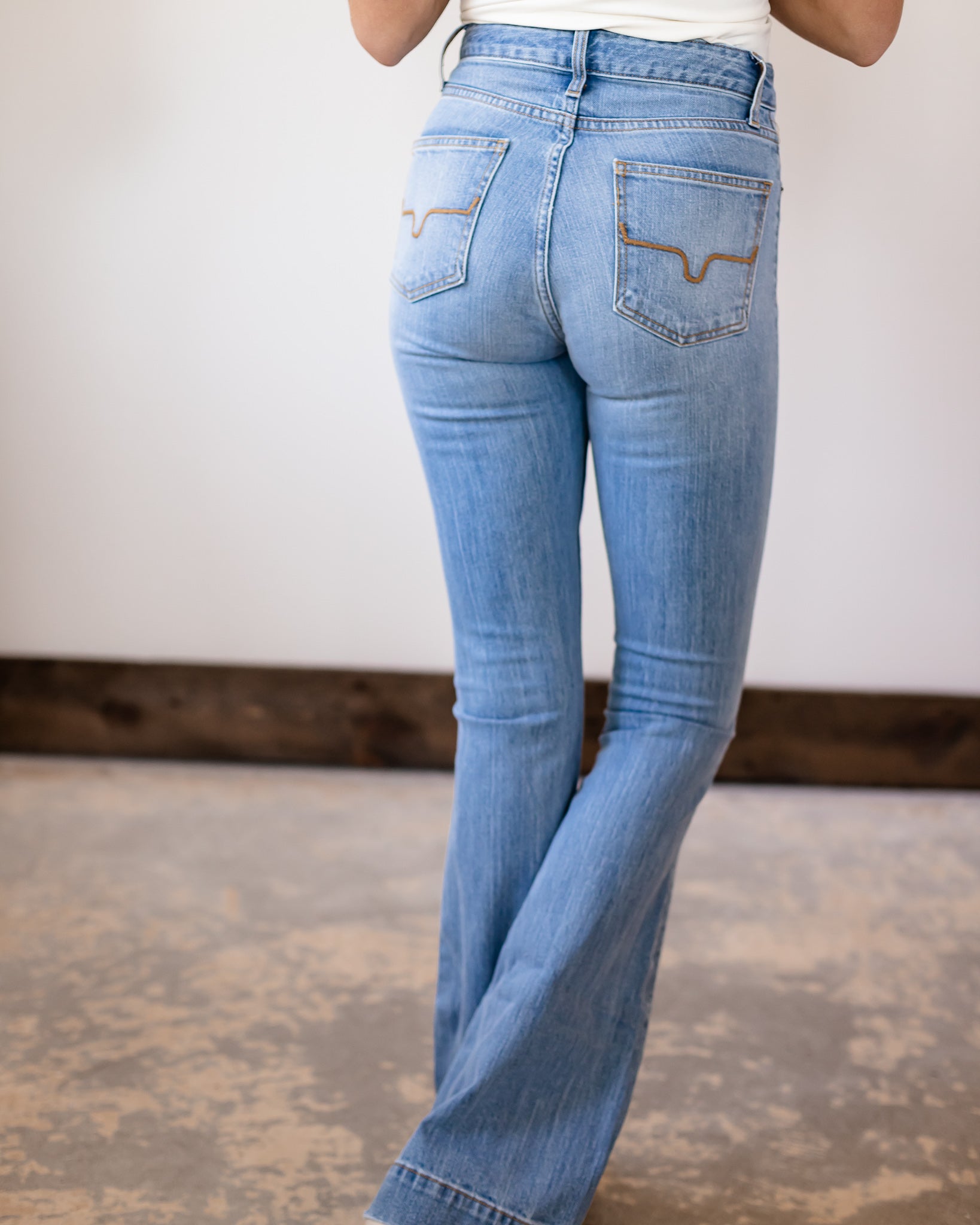 Kimes - Jennifer Light Wash